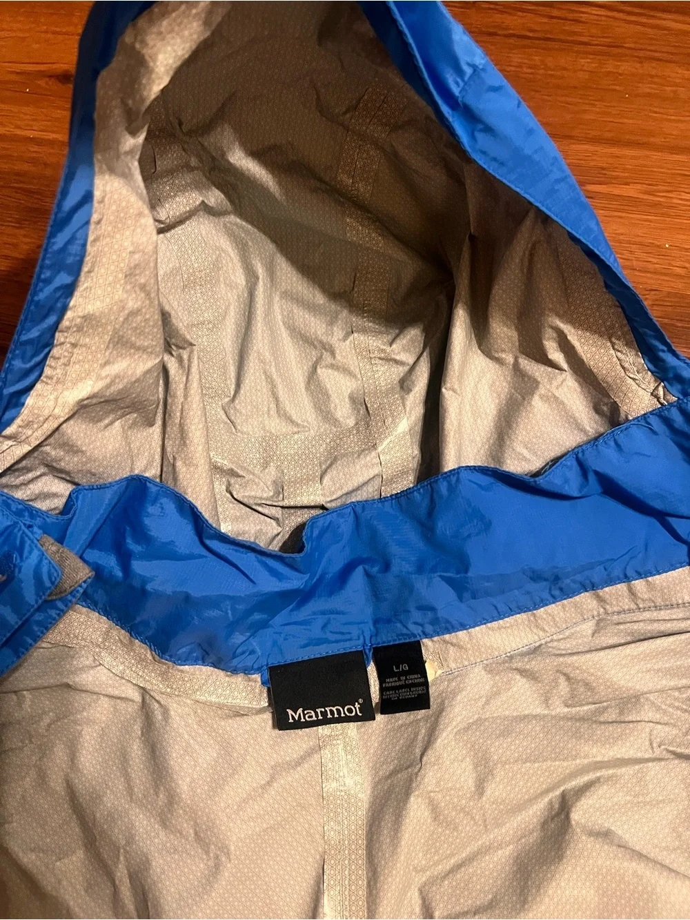 Marmot Men's Vibrant Blue Raincoat size L - Picture 15 of 17